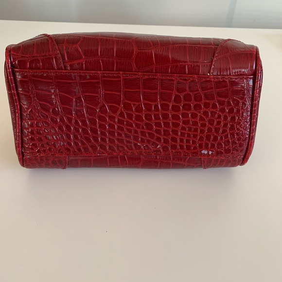 Red Faux Croc Handbag - Picture 5 of 5